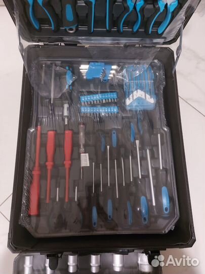 Набор ключей 187 предметов на колесах Новый