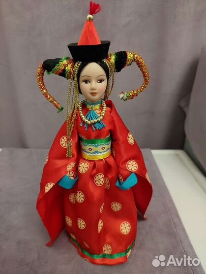 Кукла фарфоровая коллекционная