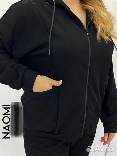 Спортивный костюм женский