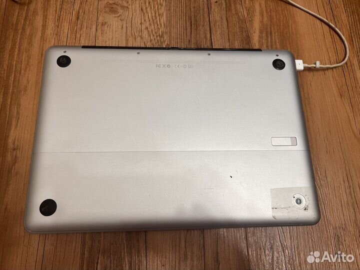 Apple MacBook 13 Late 2008