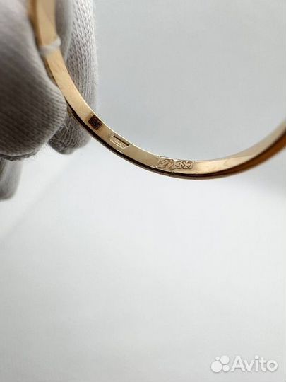 Золотое кольцо с камнем 16,5р