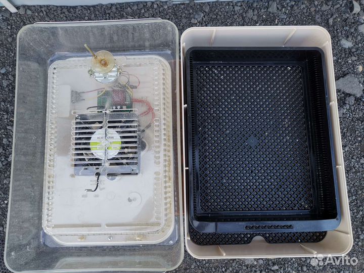 Инкубатор janoel 24