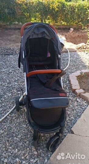 Прогулочная коляска