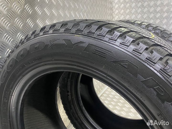 Goodyear Vector 4Seasons SUV 235/55 R17 103H