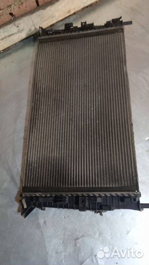 Радиатор основной Ford Focus 2 2008 3M5H8005RK