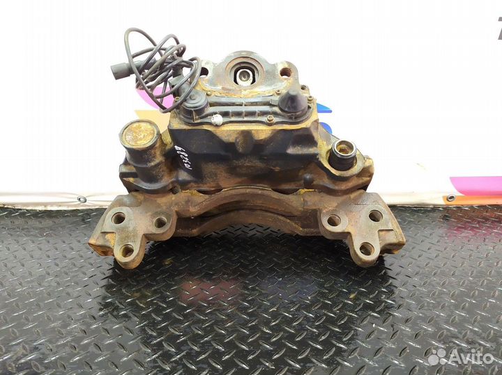 41285186 Суппорт левый