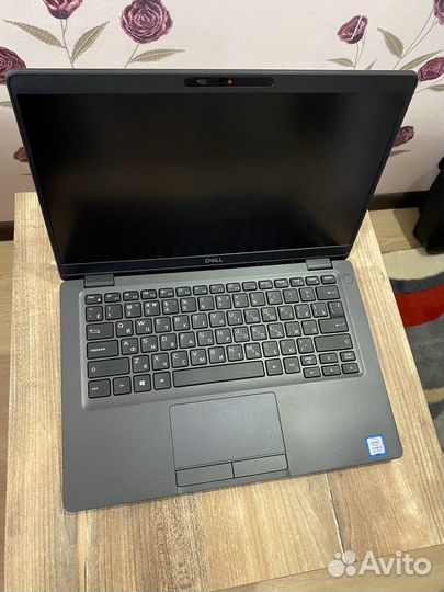 Ноутбук dell Latitude 5300