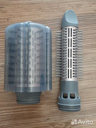 Фен-щетка вращающаяся в обе стороны philips