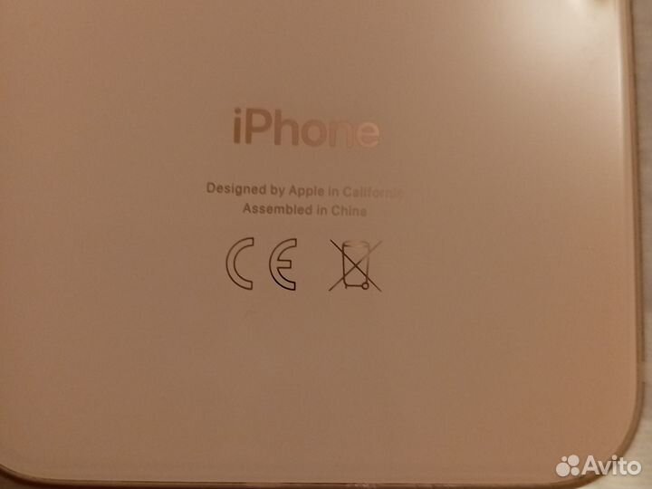 iPhone 8, 64 ГБ