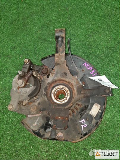 Ступица передняя правая toyota BB