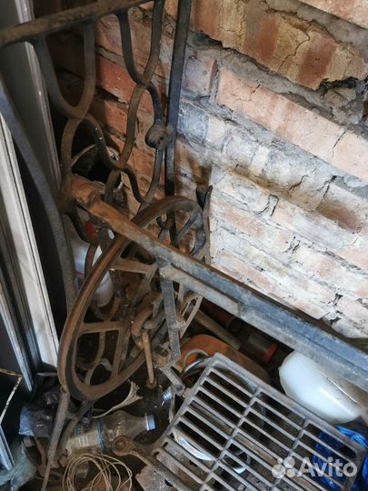 Станина швейной машинки чугунная