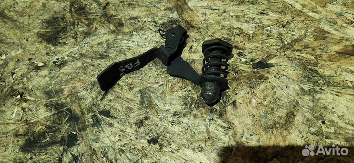 Замок капота Opel Astra H 2004-2014