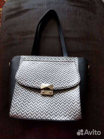 Сумка женская в отличном состоянии