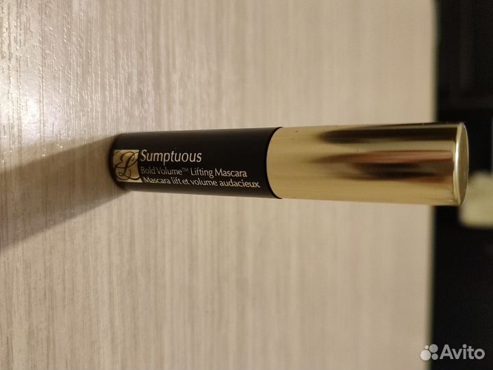 Тушь черная sumptuous