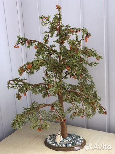 Дерево из бисера