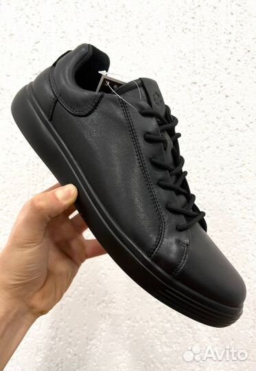 Кроссовки Ecco долговечные