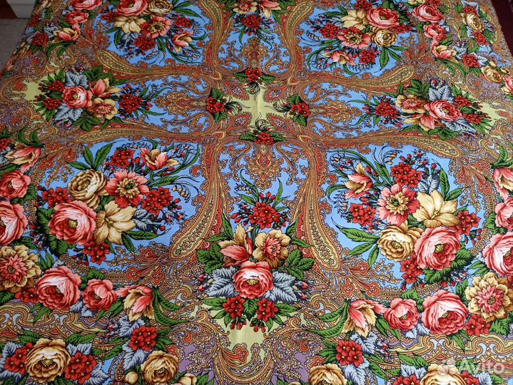 Павловопосадская шаль платок