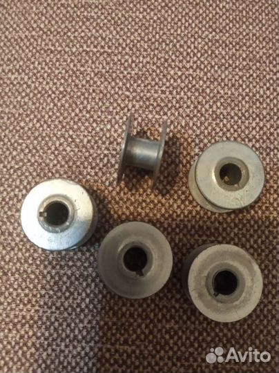 Шпулька и лапки