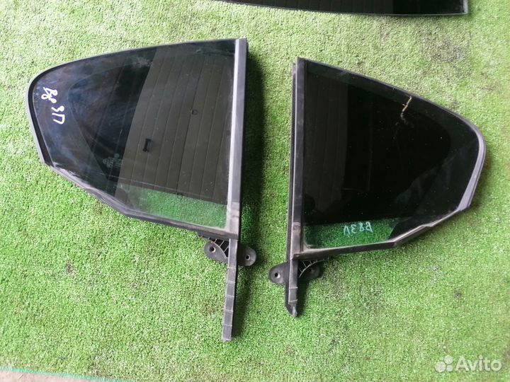 Стекло правое на VW Passat B8 2015-2019