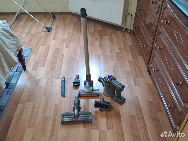 Пылесос dyson DC62