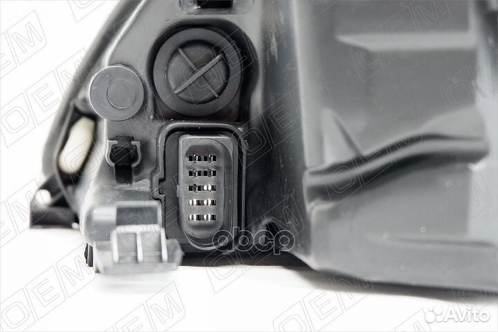 Фара правая Ford Focus 2 2008-2011, галоген, св