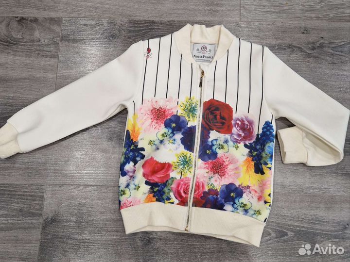 Noble people костюм