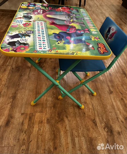 Детский стол и стул