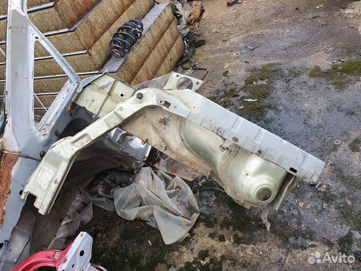 Лонжерон передний правый opel vectra b вектра б