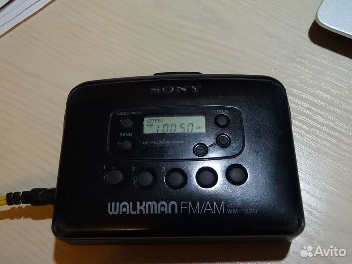 Кассетный плеер Sony Walkman WM-FX211
