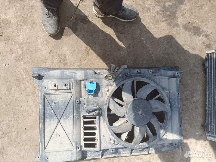 Кассета радиаторов Peugeot 308