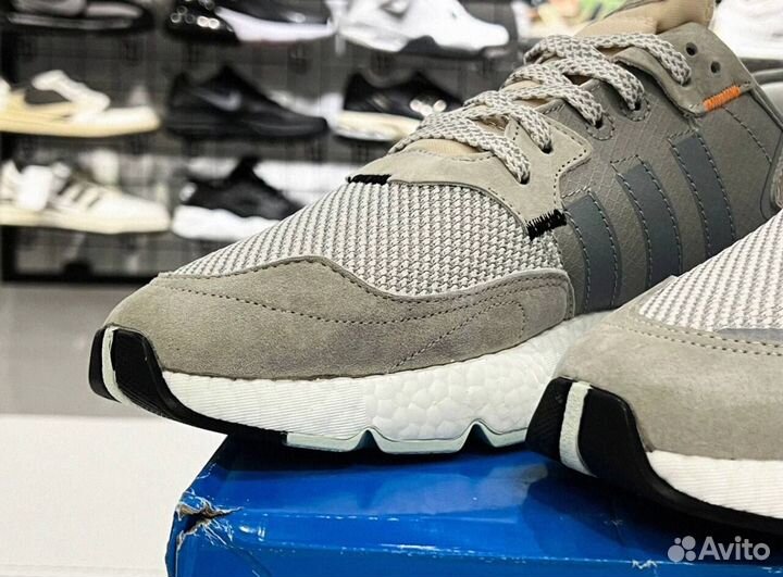 Adidas Nite Jogger: кроссовки для стильных мужчин