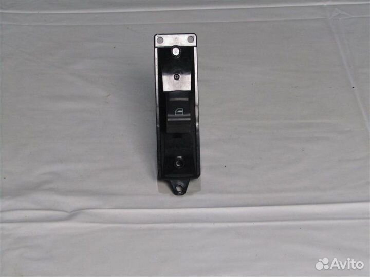 Кнопка стеклоподъемника задняя левая Haval F7 X