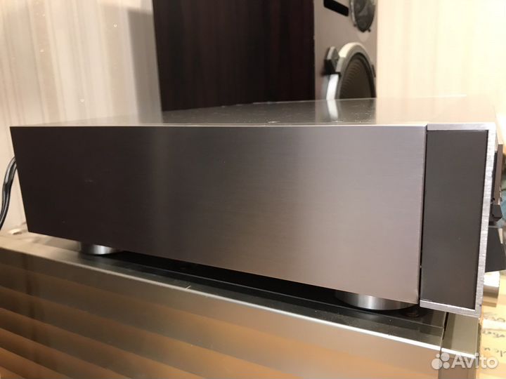 CD проигрыватель Yamaha CDX-1020