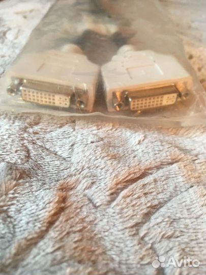 Разветвитель DVI