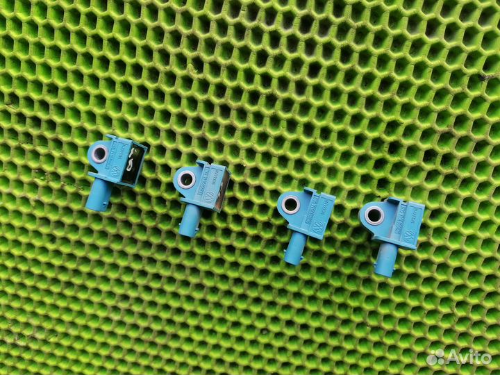 Датчик удара на Audi Q3 2012-2018