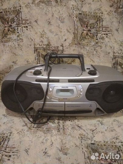 Музыкальный центр Philips