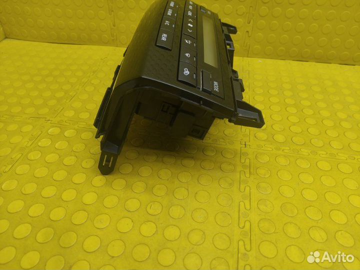 Блок управления климат-контролем Toyota Land