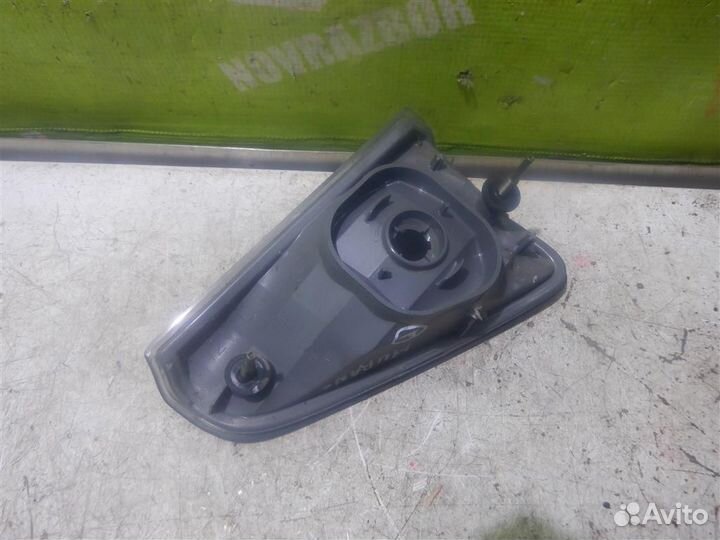 Фонарь задний внутренний левый Ниссан Мурано 02