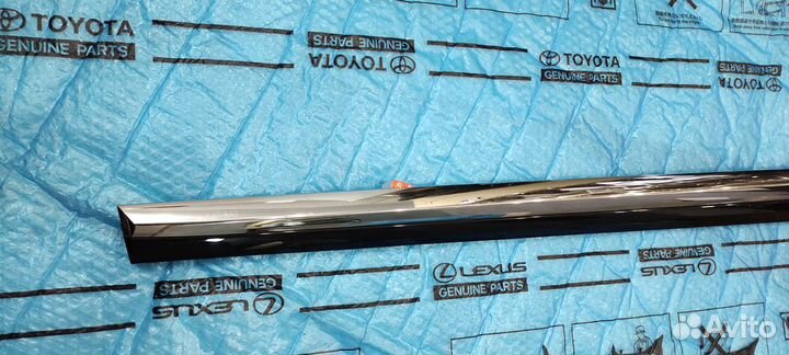 Молдинг двери Lexus Ls 460, Ls 600H перед L 12-17