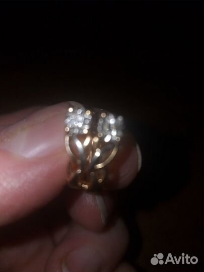 Золотые серьги с бриллиантами