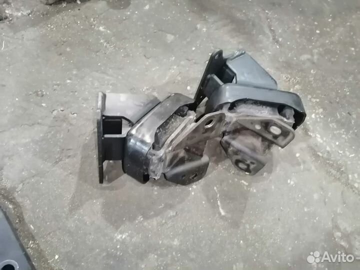 Подушки двигателя для Hyundai Grand Starex