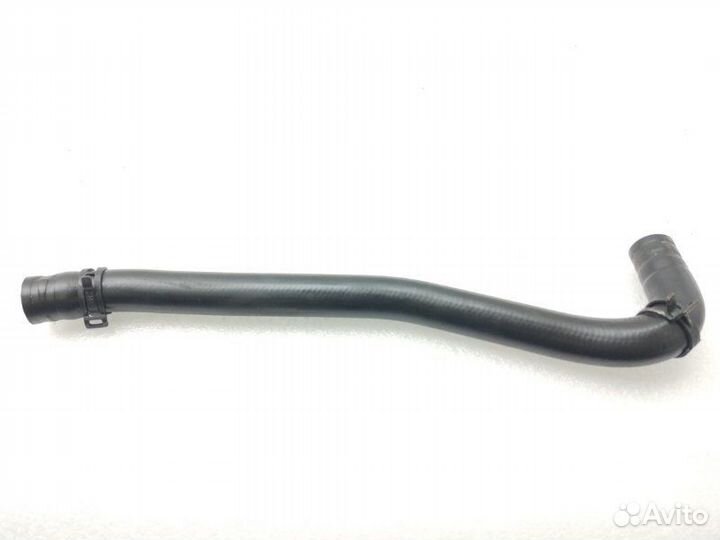 Патрубок системы охлаждения Mercedes-Benz