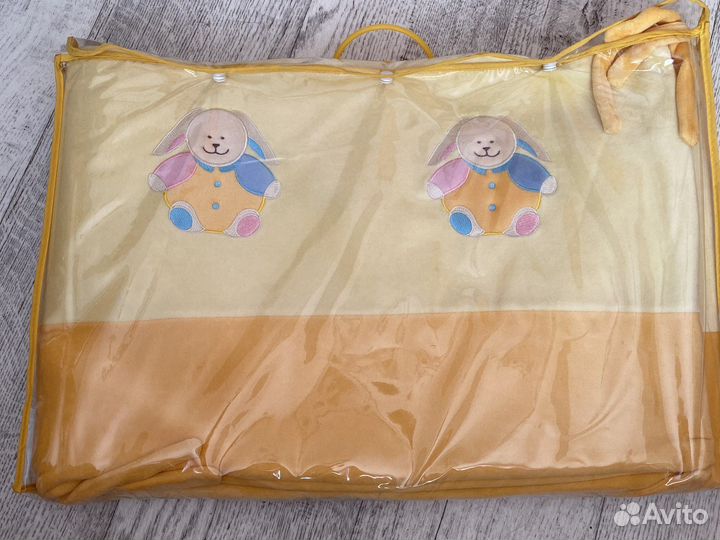 Бортики на детскую кроватку