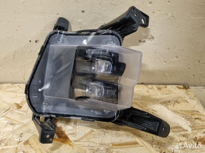 Фара противотуманная передняя правая Kia K5 GT