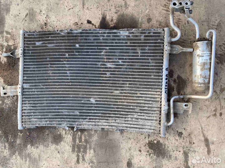 Радиатор кондиционера Opel Meriva A