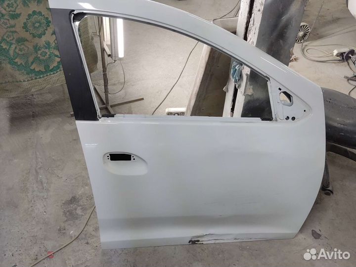 Дверь передняя правая на renault logan 2
