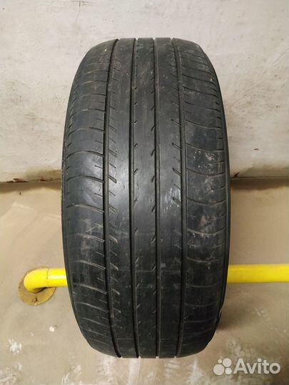 Yokohama dB Decibel E70B 215/55 R17 93V
