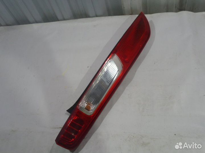 Фонарь левый ford focus2
