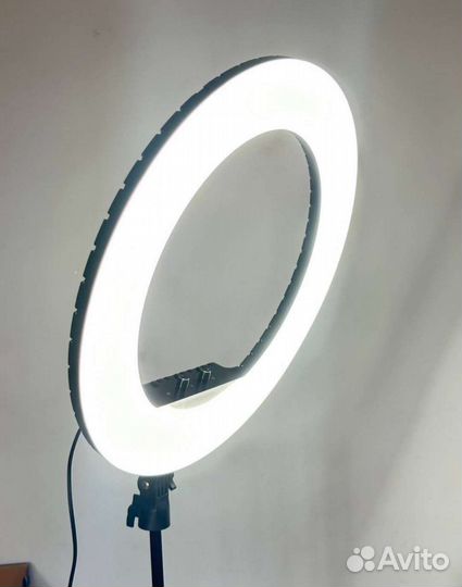 Кольцевая лампа 54 см бу