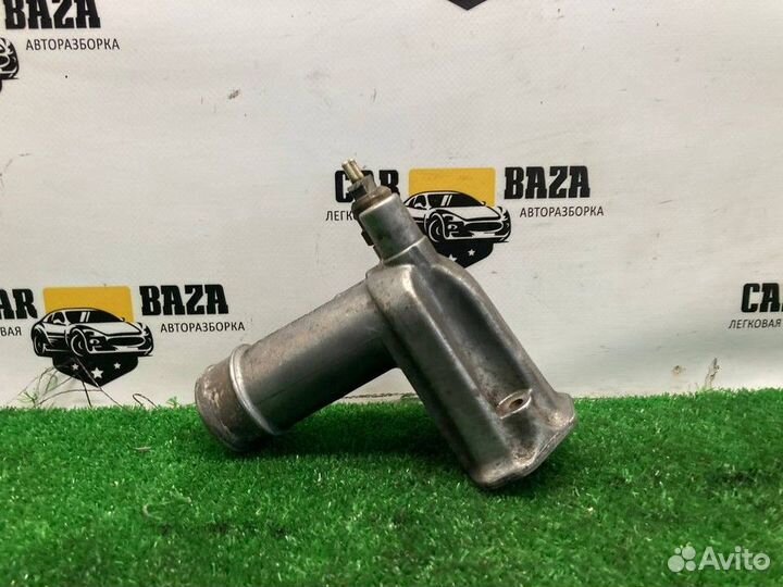 Корпус термостата Mercedes-Benz E-class